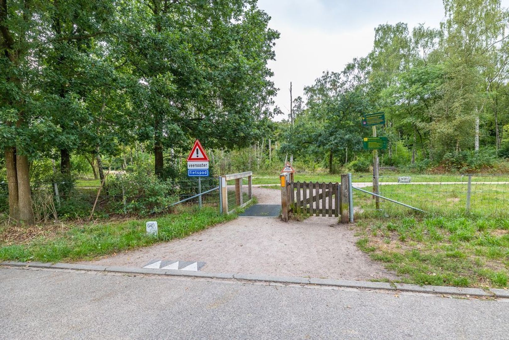 Admiraal de Ruyterlaan 40, Hilversum foto-19 blur