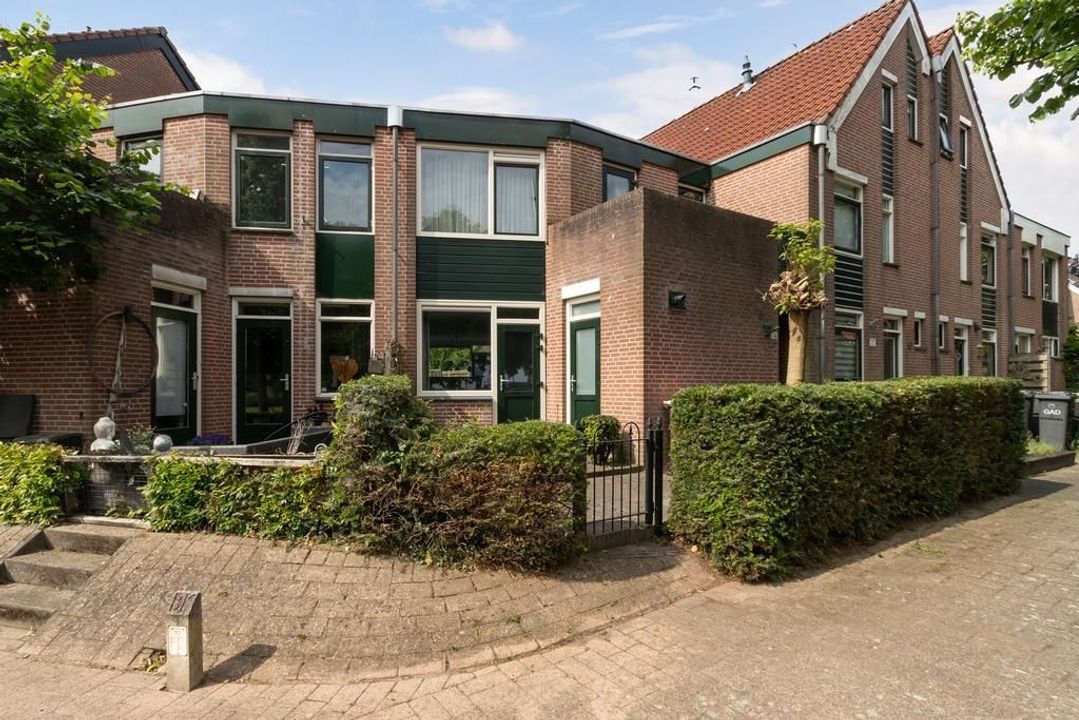 Eem 74, Huizen