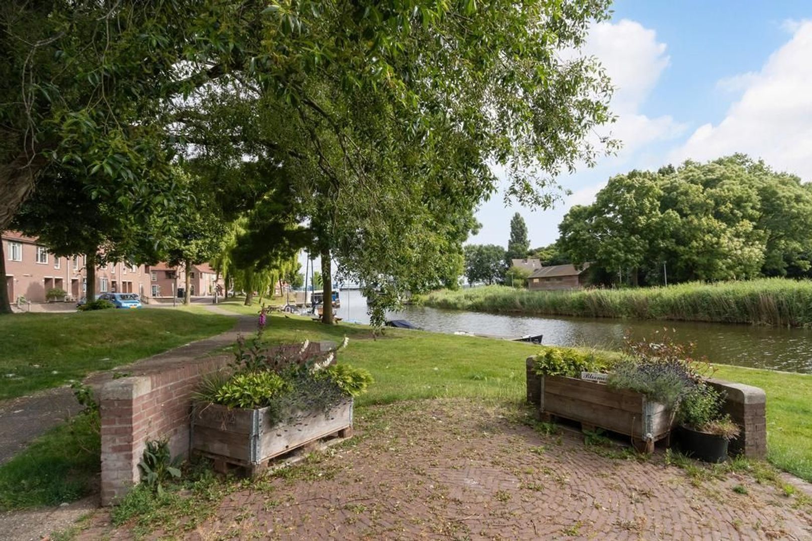 Eem 74, Huizen foto-13 blur