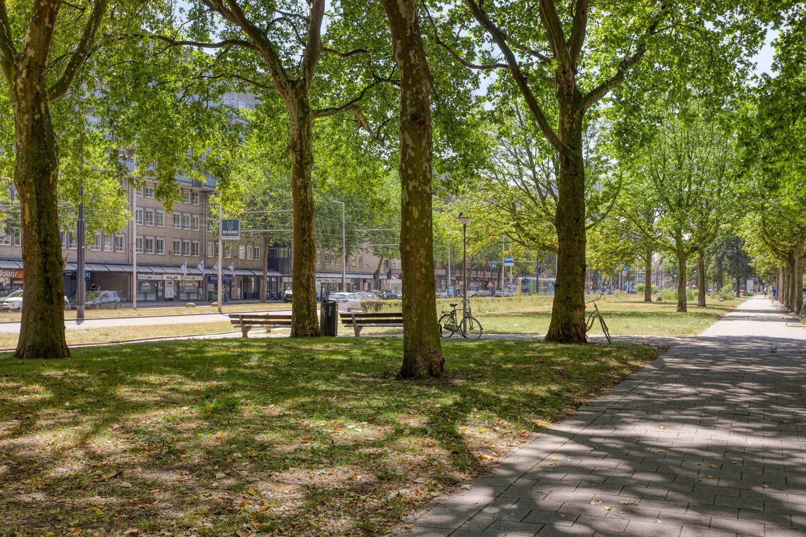 Oostplein 110, Rotterdam foto-23 blur