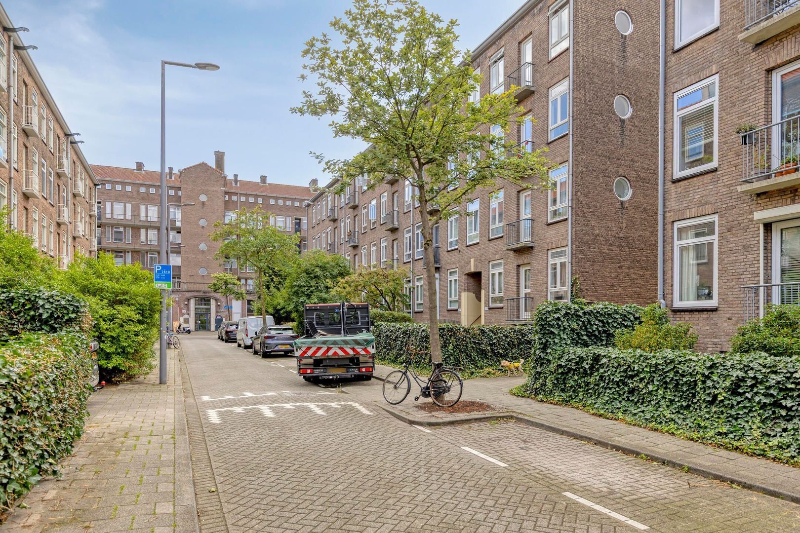Bernardus Gewinstraat 25 D, Rotterdam foto-1 blur