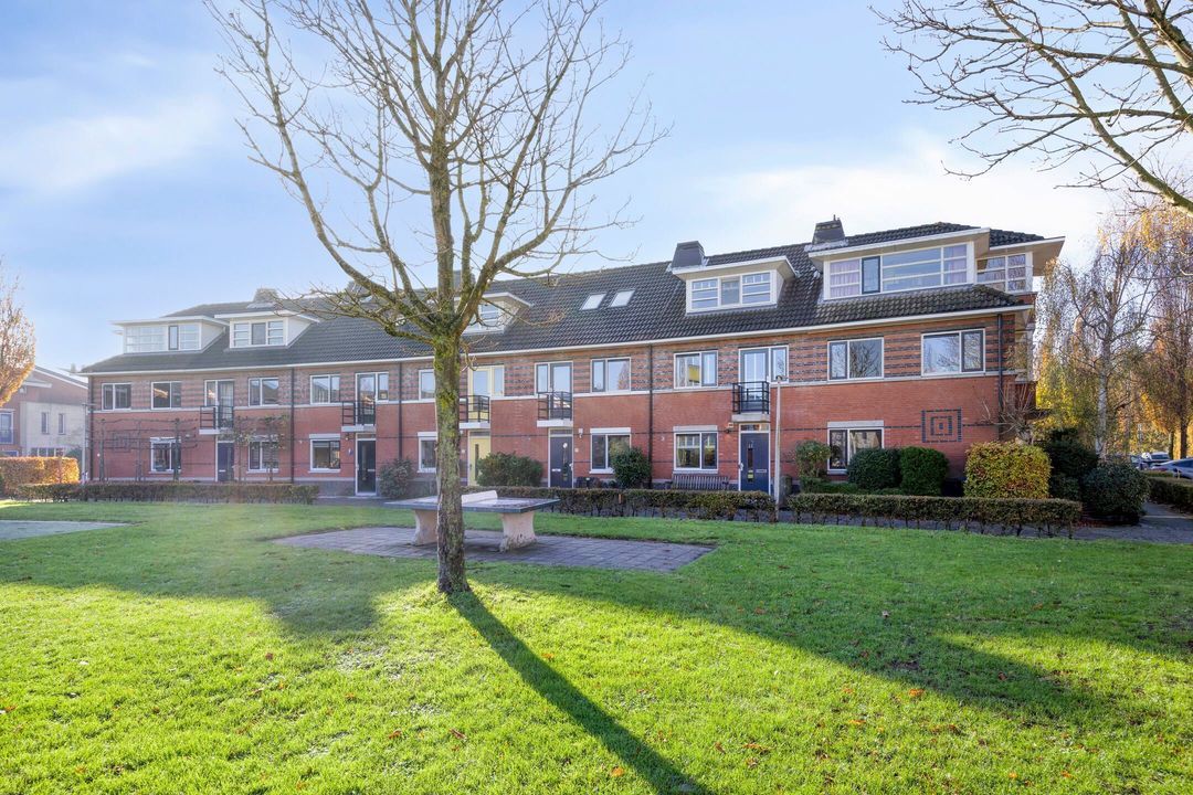 Tulpplantsoen 11, Berkel En Rodenrijs