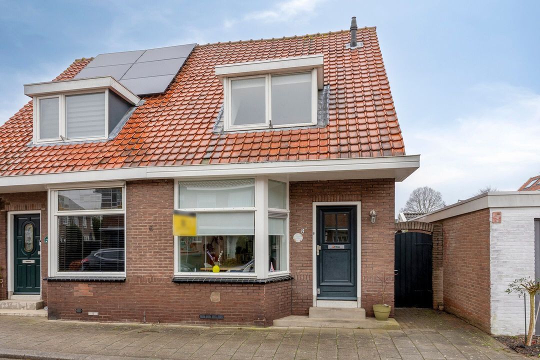 Prins Bernhardstraat 2, Hendrik-Ido-Ambacht