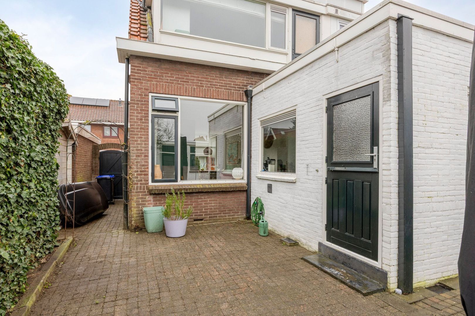 Prins Bernhardstraat 2, Hendrik-Ido-Ambacht foto-23 blur