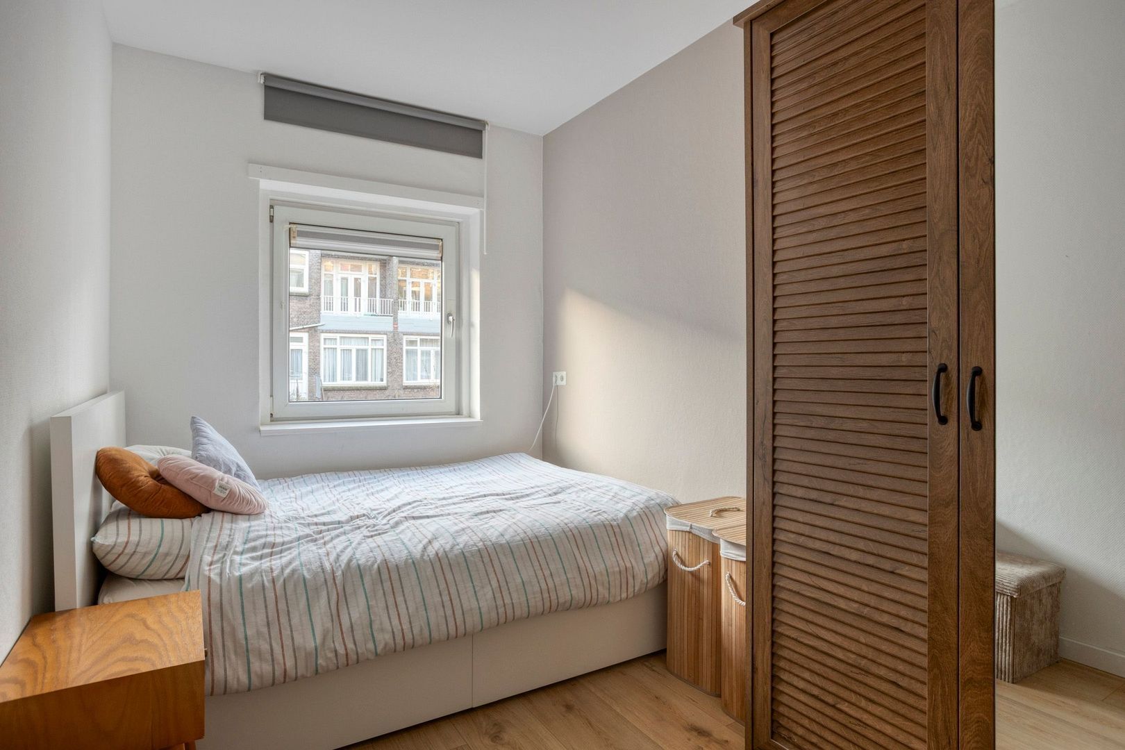 Newtonplein 53, Schiedam foto-11 blur