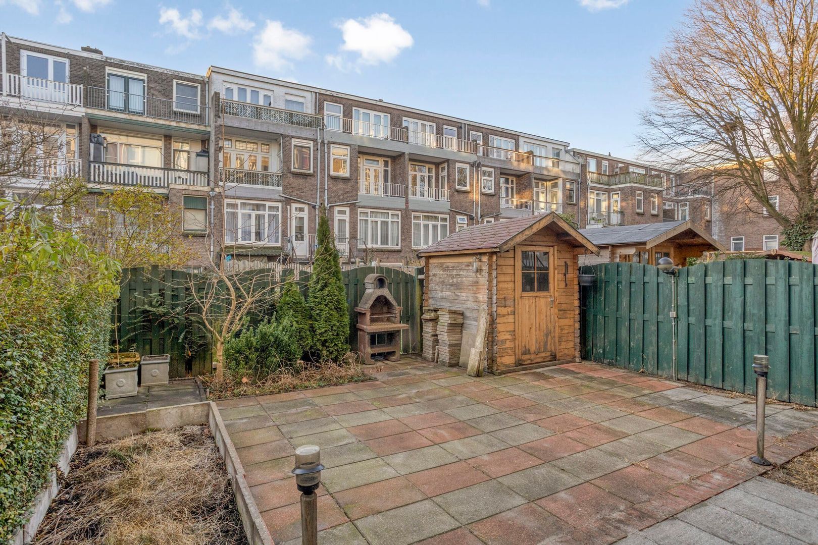 Newtonplein 53, Schiedam foto-1 blur