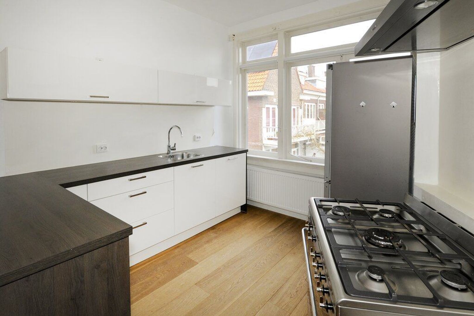 Vlierboomstraat 397, Den Haag foto-1 blur