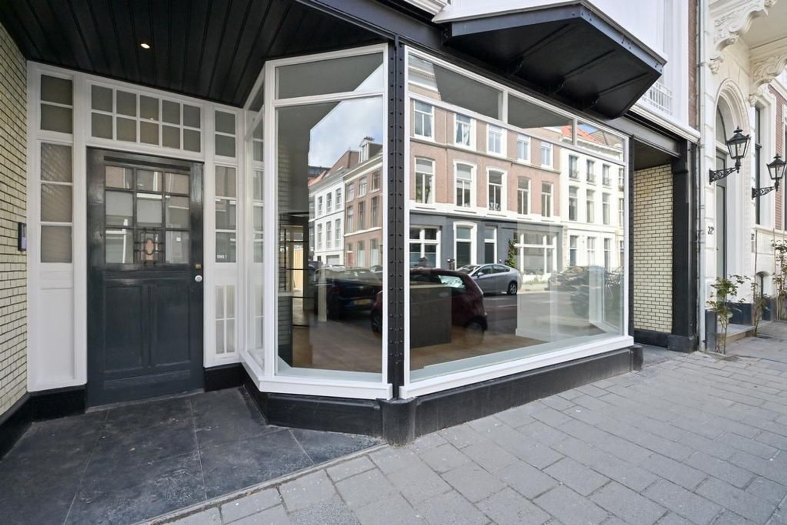 Anna Paulownastraat 30 A, Den Haag foto-1 blur