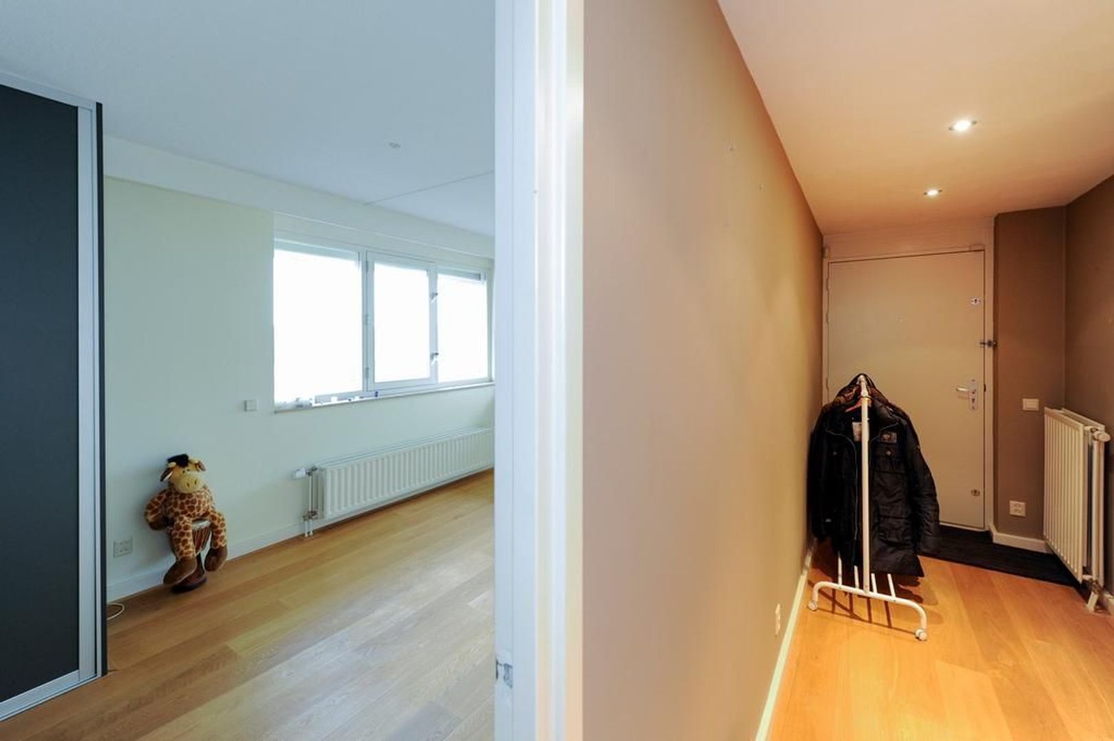 Plesmanweg 136, Den Haag foto-10 blur