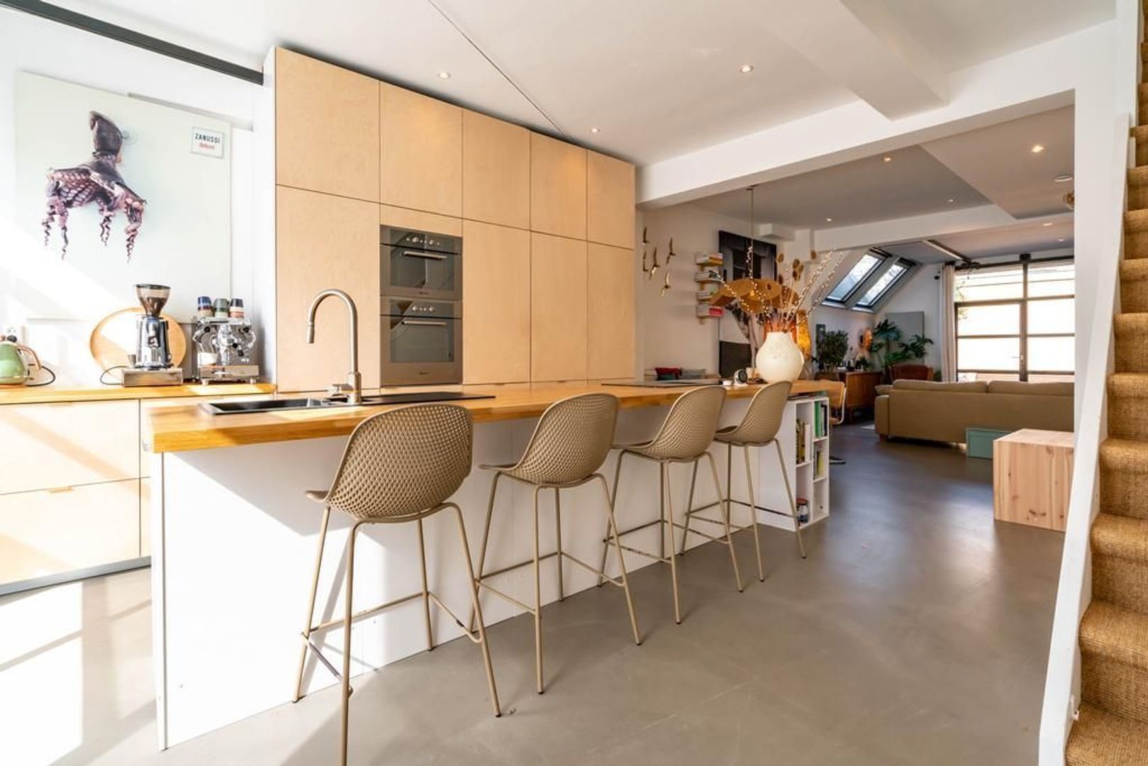 Roggeveenstraat 149, Den Haag foto-1 blur