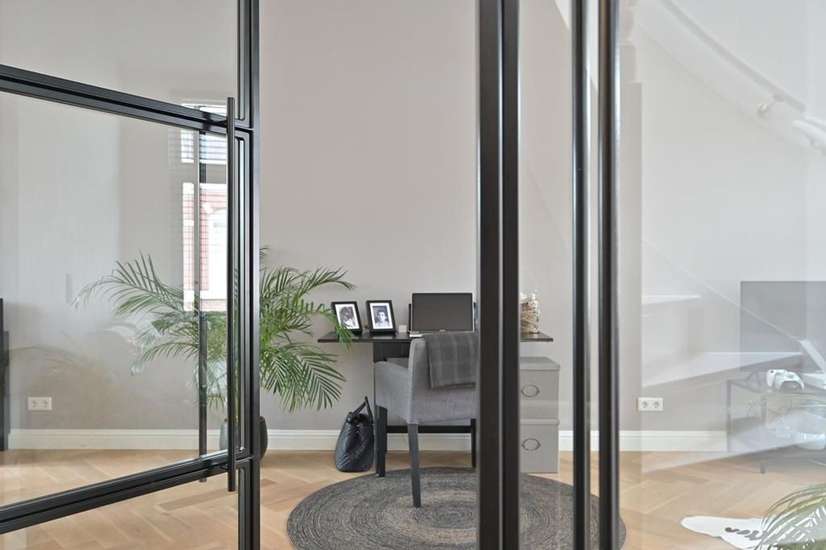 Columbusstraat 72 A, Den Haag foto-1 blur