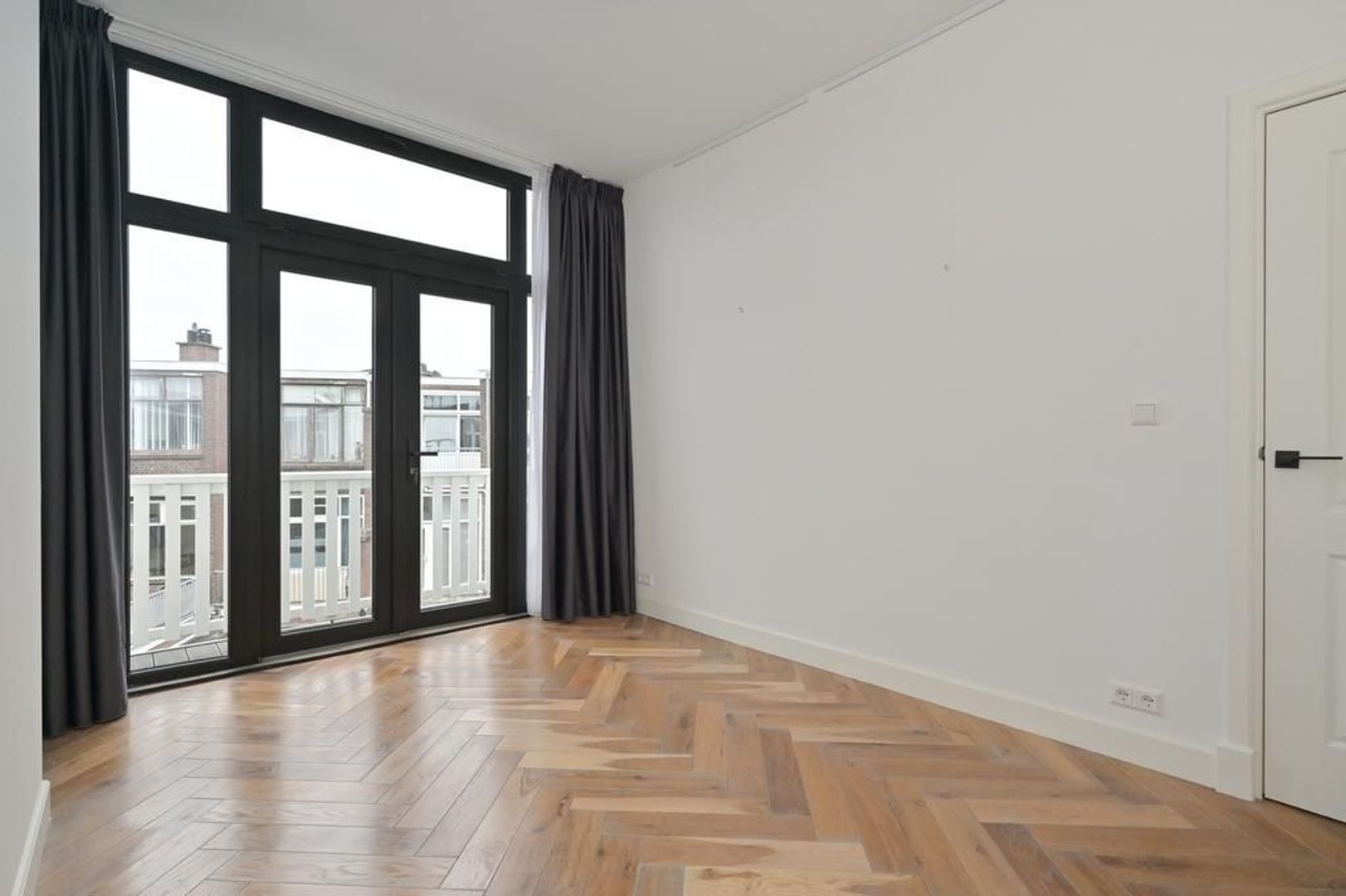 Valkenboskade 19, Den Haag foto-23 blur