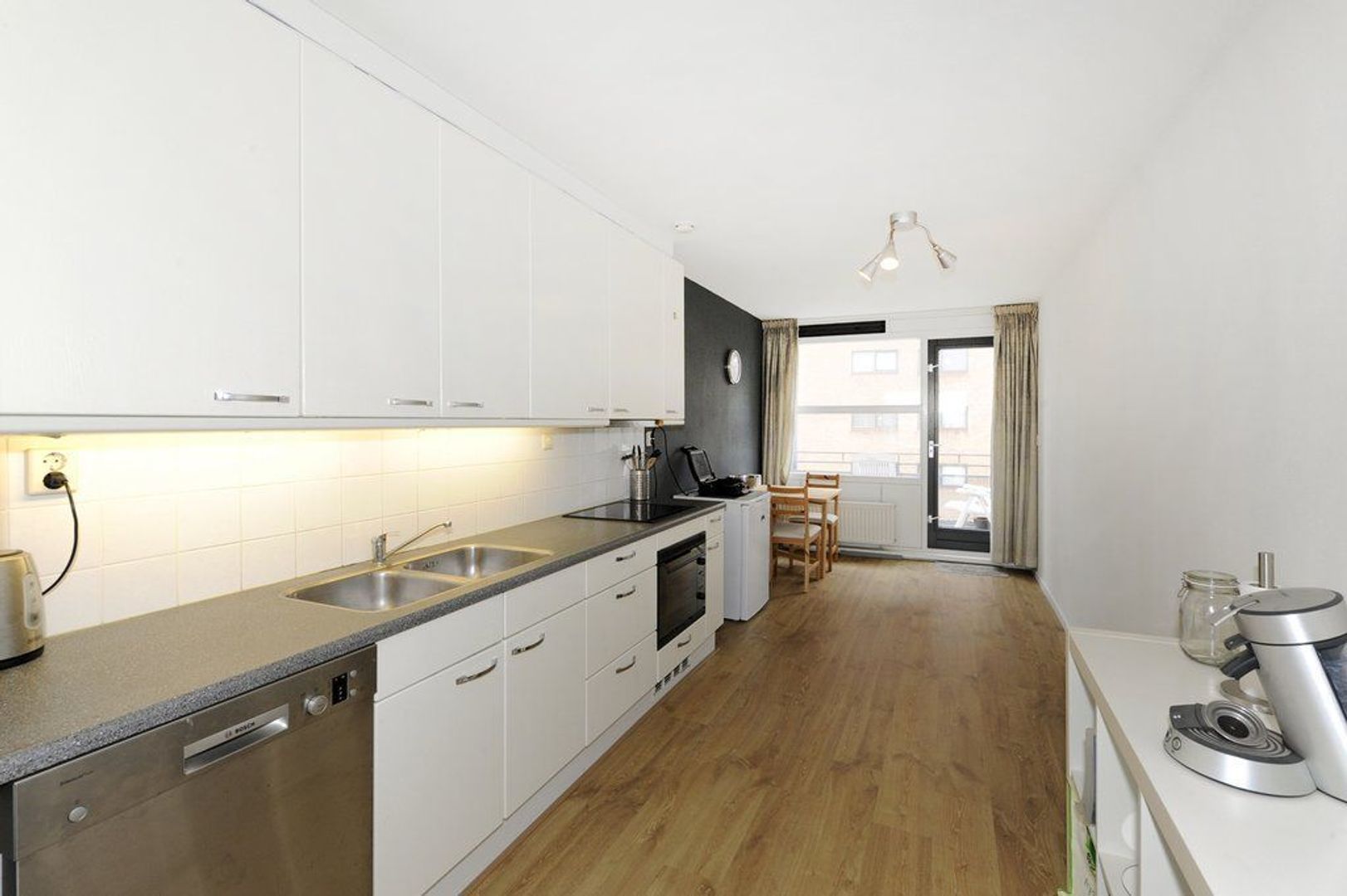 Rijswijkseweg 63, Den Haag foto-2 blur