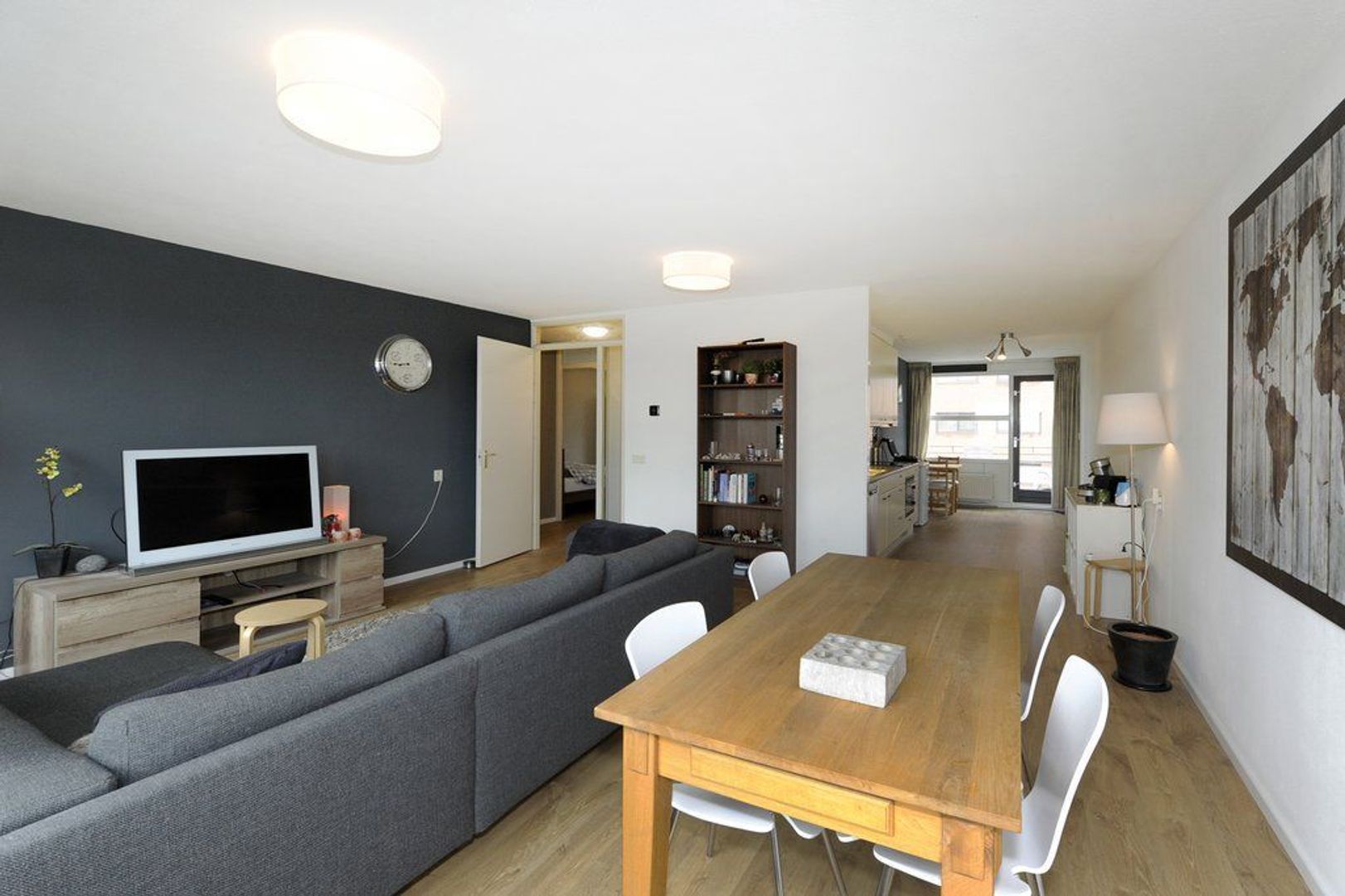 Rijswijkseweg 63, Den Haag foto-8 blur