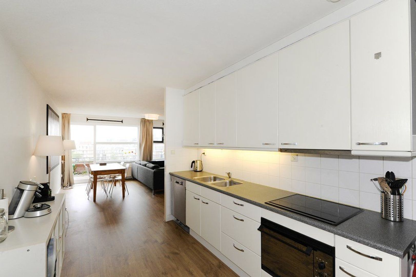 Rijswijkseweg 63, Den Haag foto-14 blur