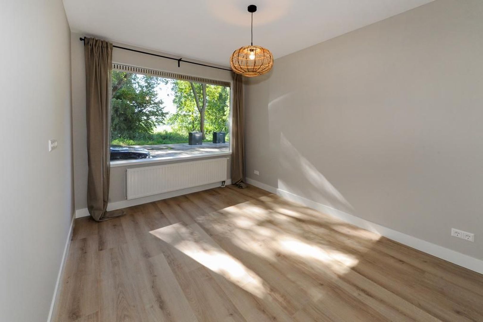 Sinjeur Semeynsweg 133, Den Haag foto-1 blur