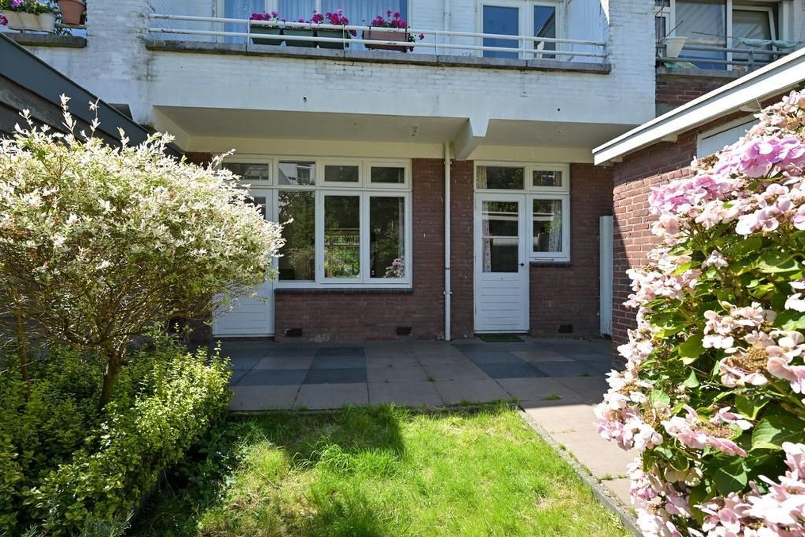 Amalia van Solmsstraat 146, Den Haag foto-6 blur