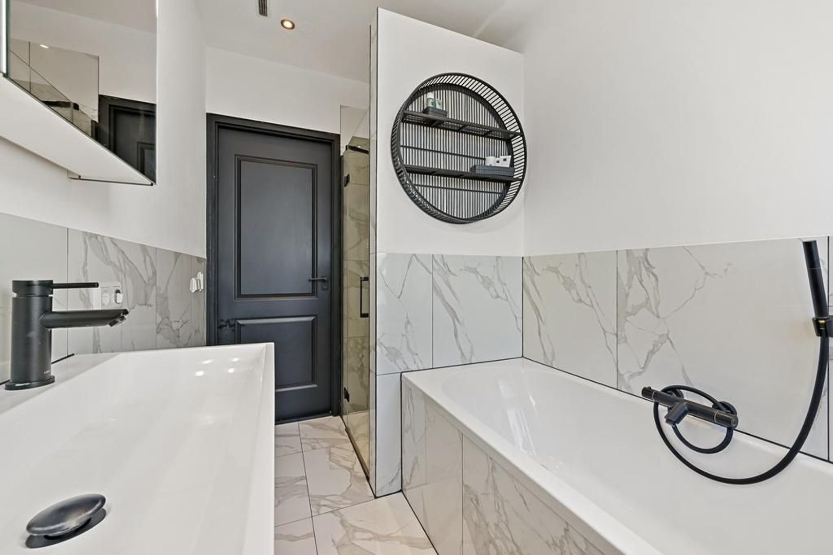 Mient 35, Den Haag foto-2 blur