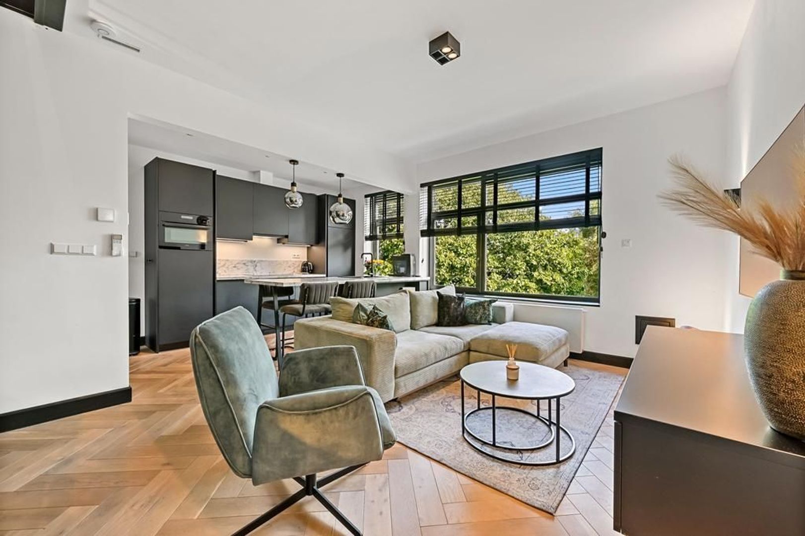 Mient 35, Den Haag foto-11 blur