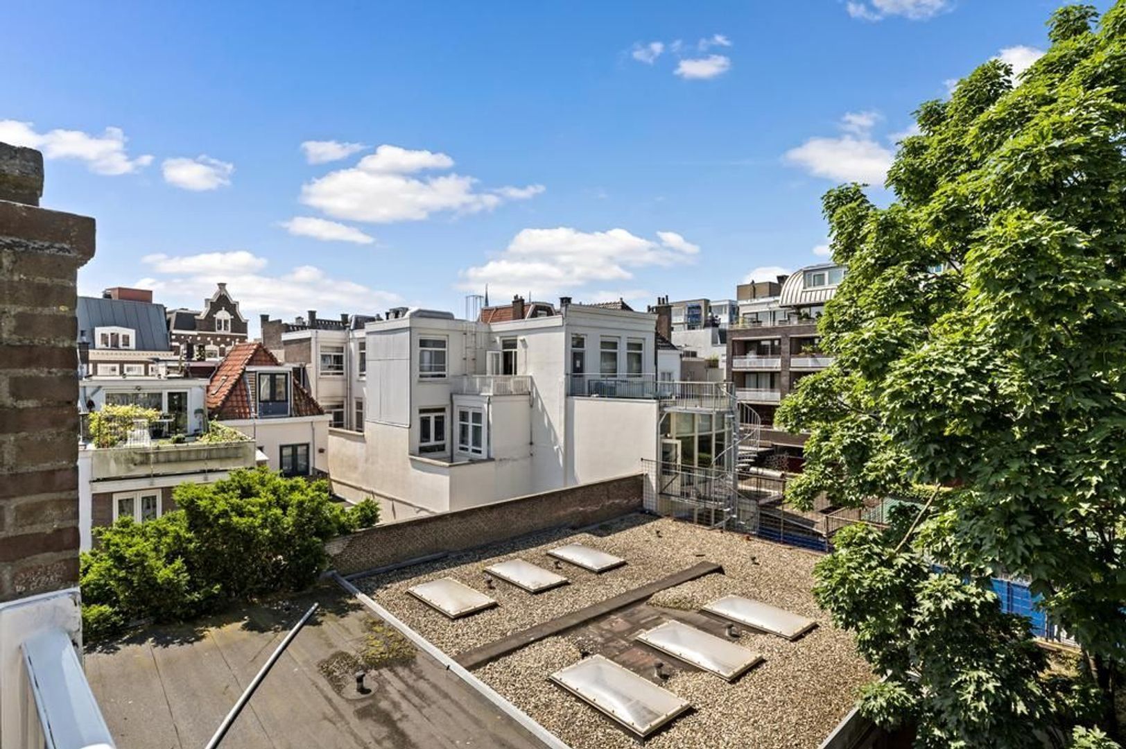 Amsterdamse Veerkade 10, Den Haag foto-24 blur