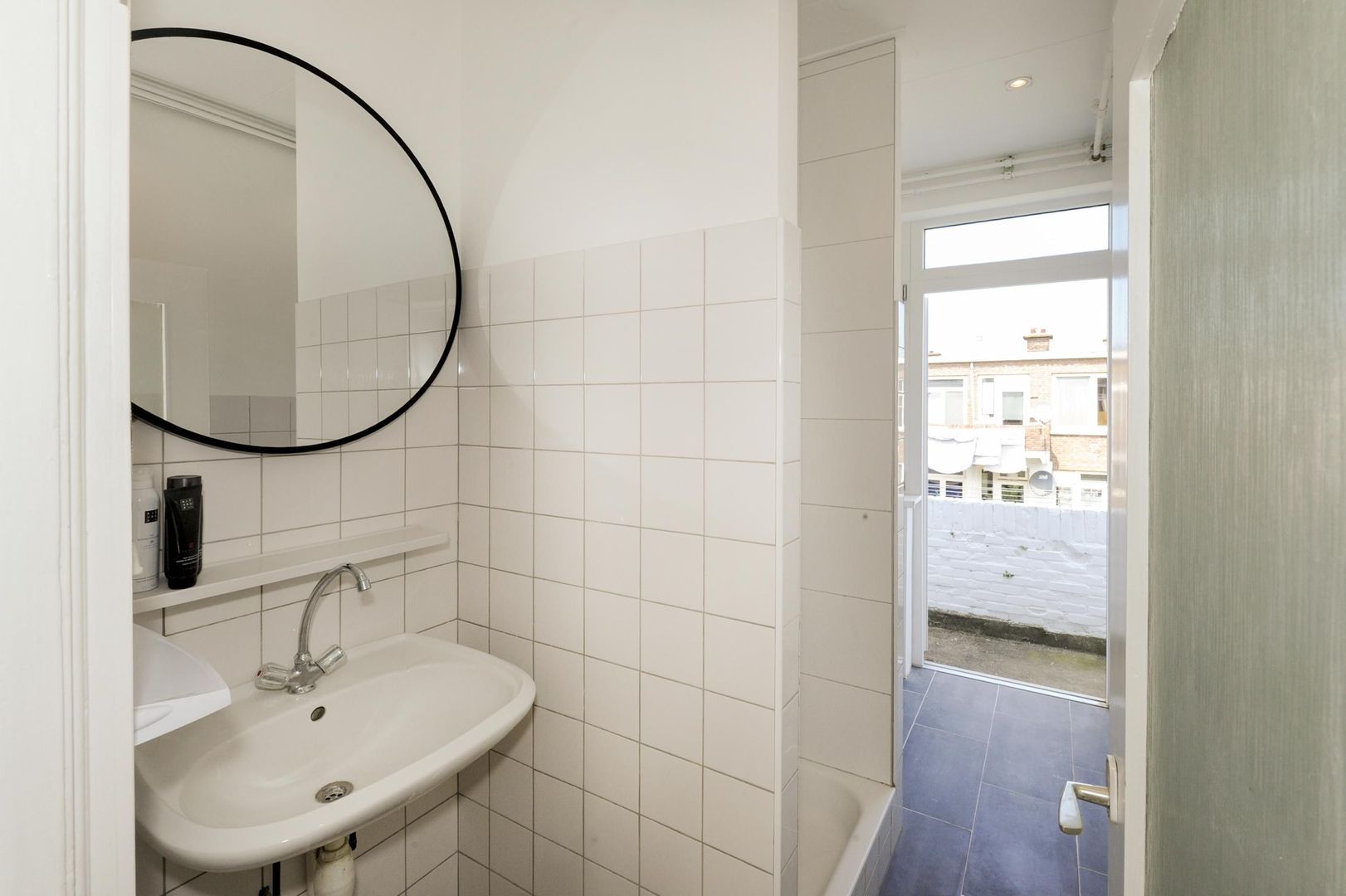 Linnaeusstraat 213, Den Haag foto-22 blur