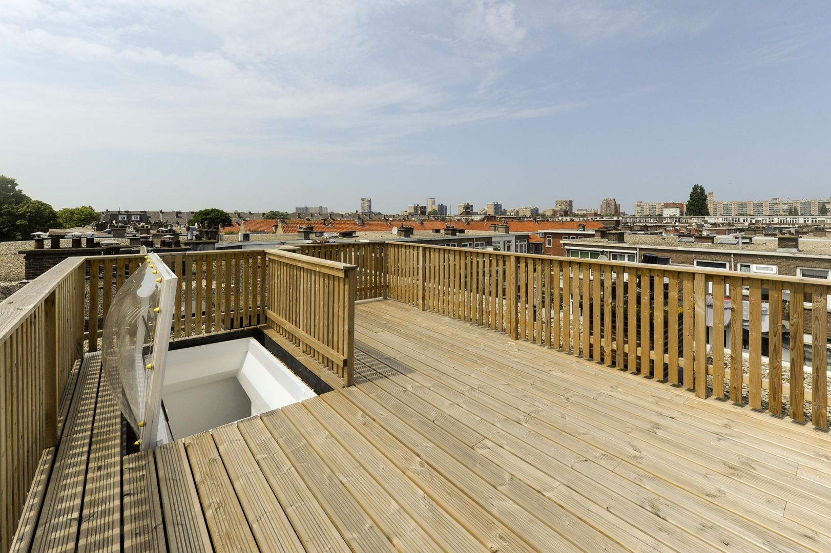 Linnaeusstraat 213, Den Haag foto-0 blur