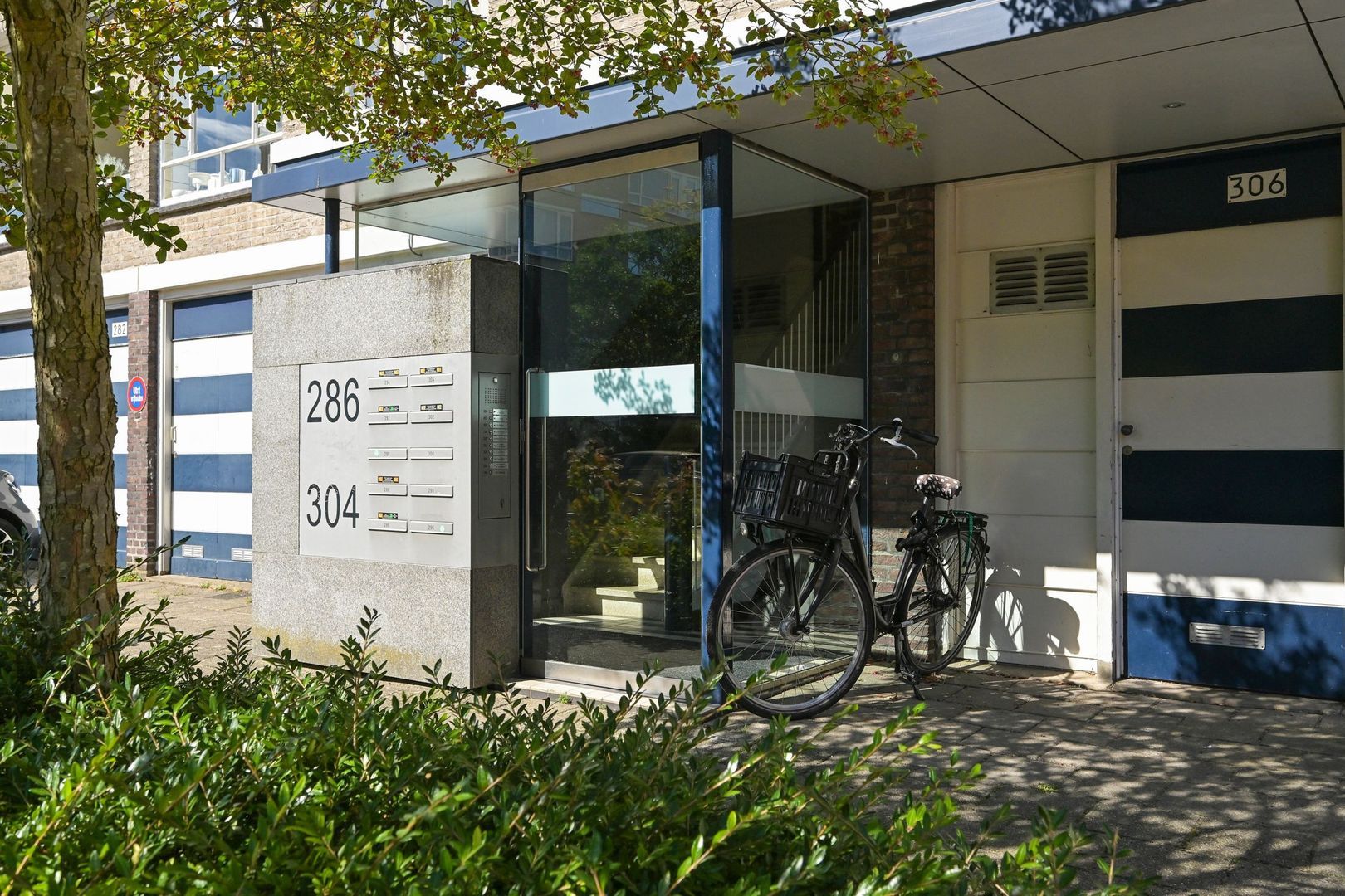 Parelmoerhorst 302, Den Haag foto-1 blur