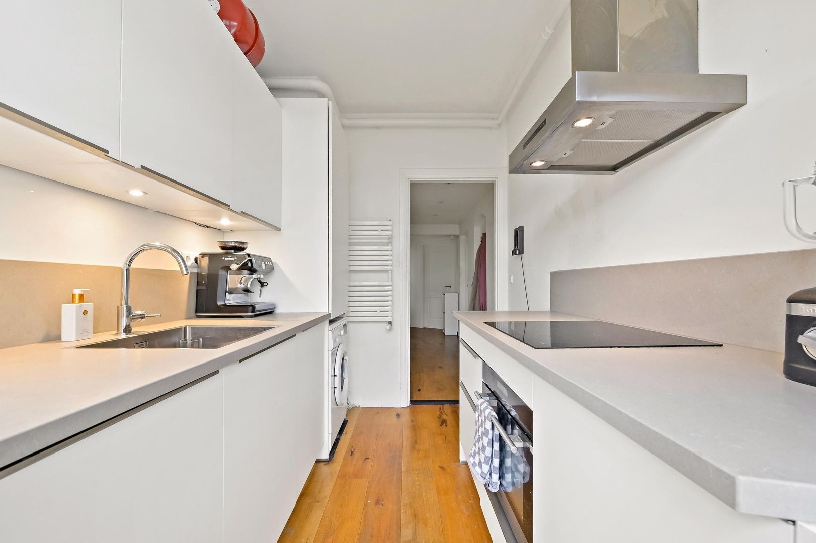 Veenendaalkade 474, Den Haag foto-12 blur