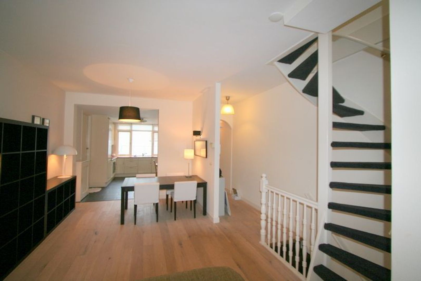 Frederikstraat 945, Den Haag foto-5 blur