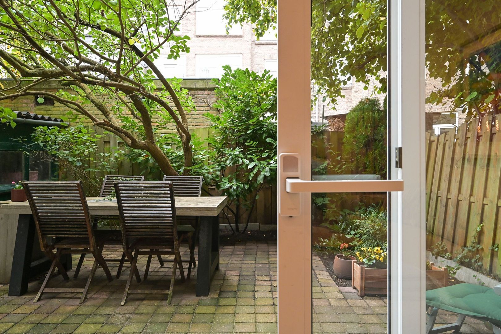 Johannes Camphuijsstraat 239, Den Haag foto-14 blur