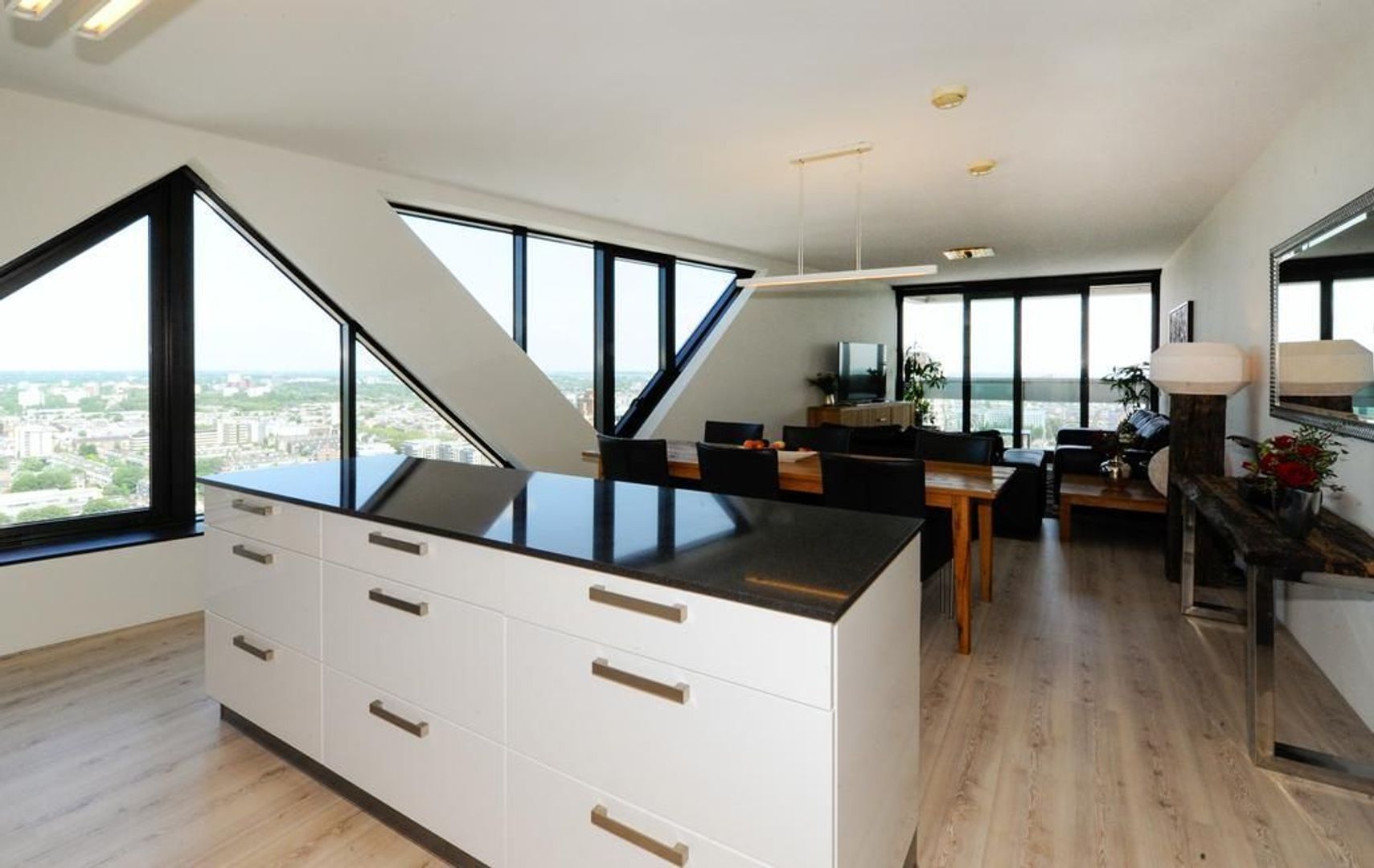 Bezuidenhoutseweg 65 141, Den Haag foto-1 blur