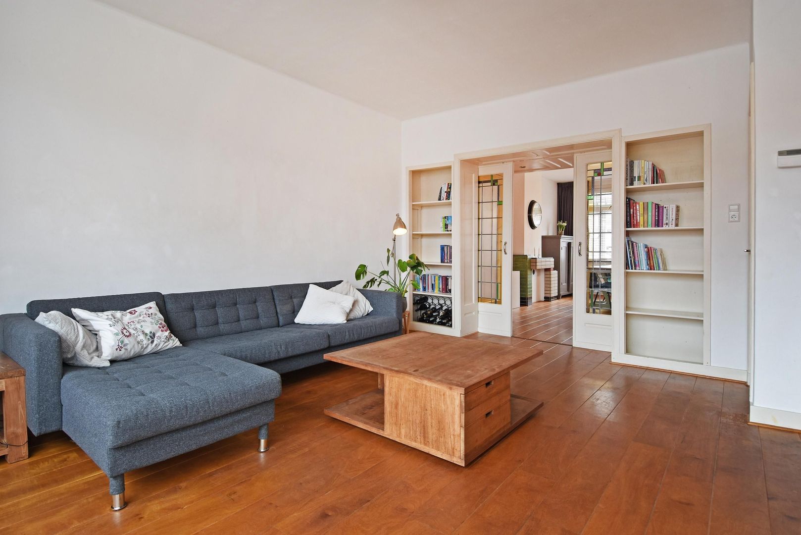 Laan van Nieuw Oosteinde 448, Voorburg foto-10 blur