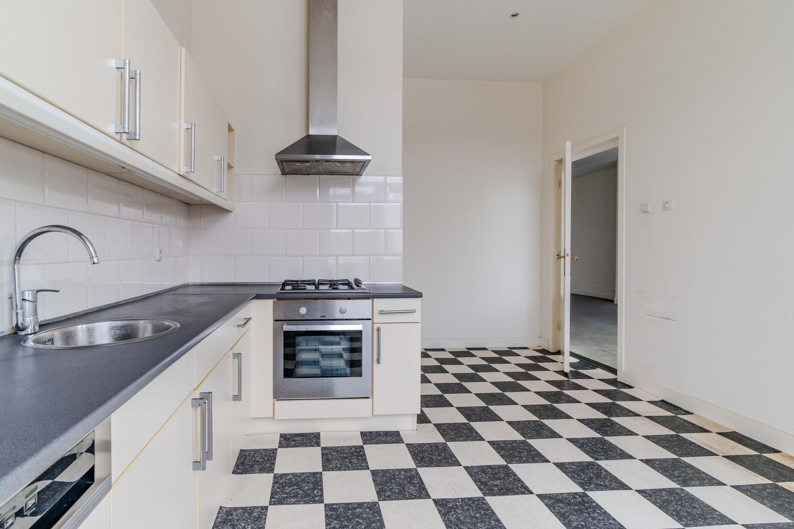 Groot Hertoginnelaan 126 A, Den Haag foto-9 blur