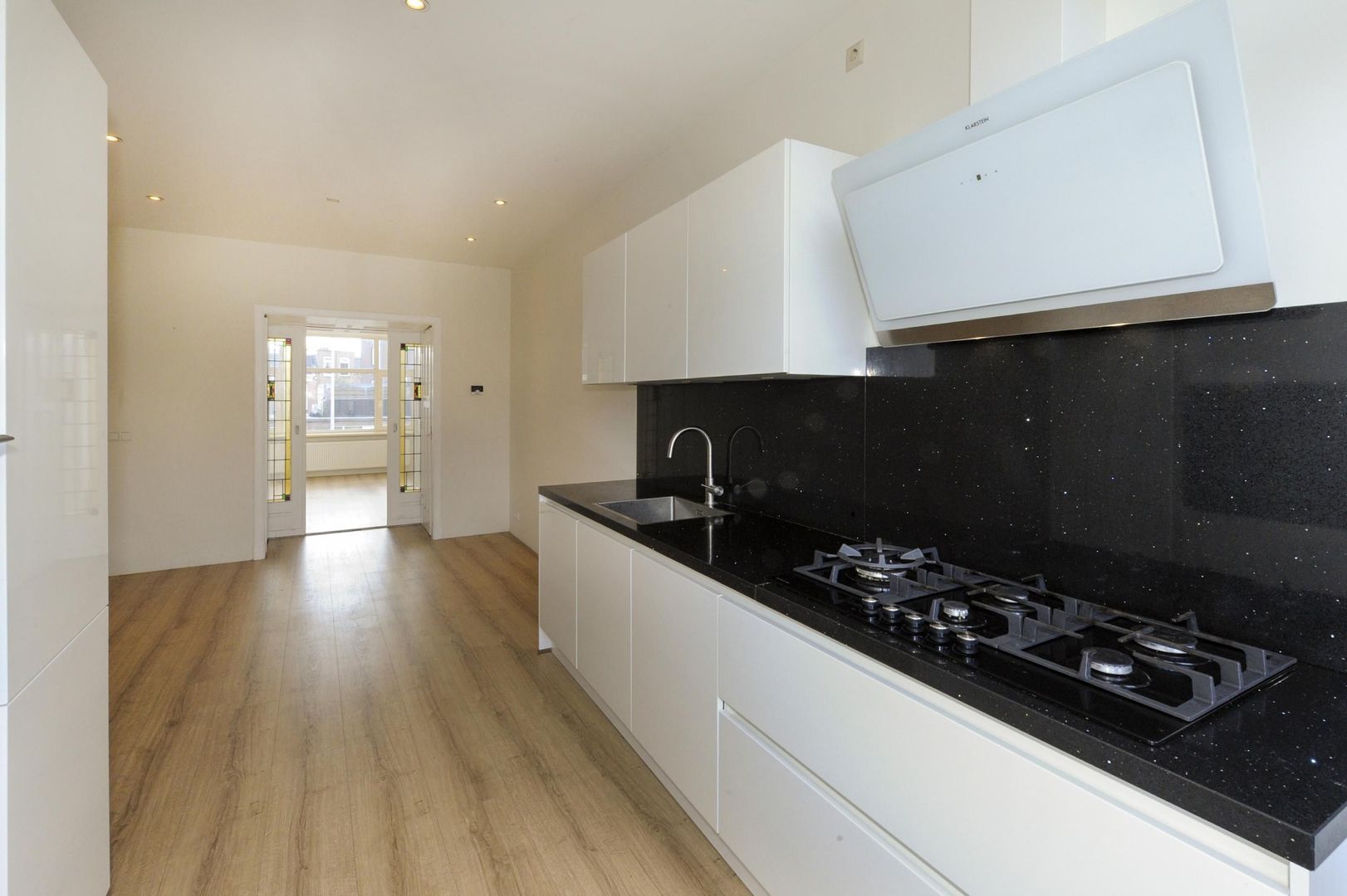 Westduinweg 54 A, Den Haag foto-0 blur