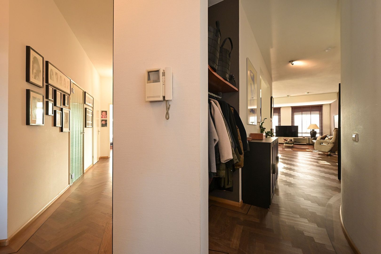 Torenstraat 7 B, Den Haag foto-11 blur