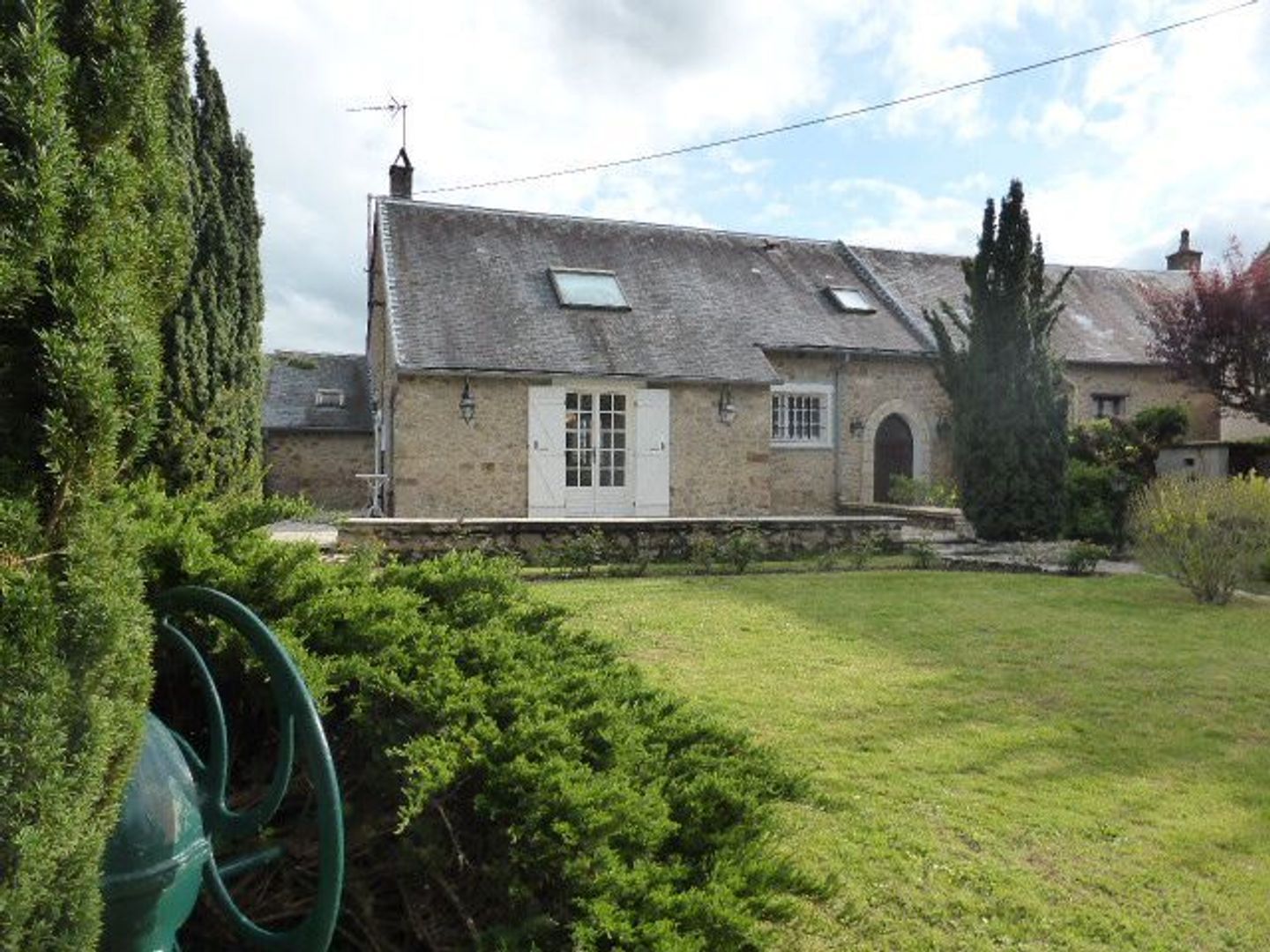 SI1176, Dun-sur-Grandry foto-0 blur