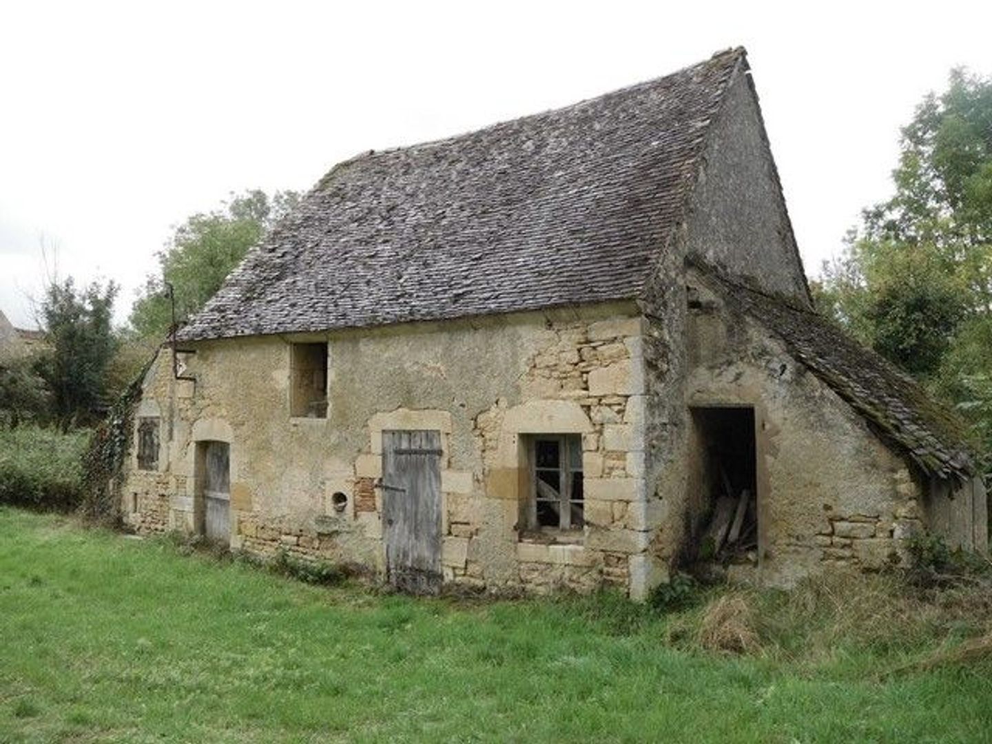 SI1217, St Benin des Bois foto-3 blur