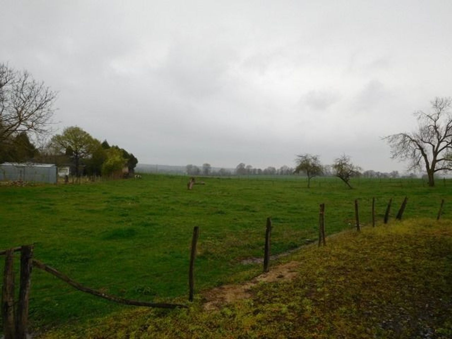 SI1358, Châtillon-en-Bazois foto-4 blur