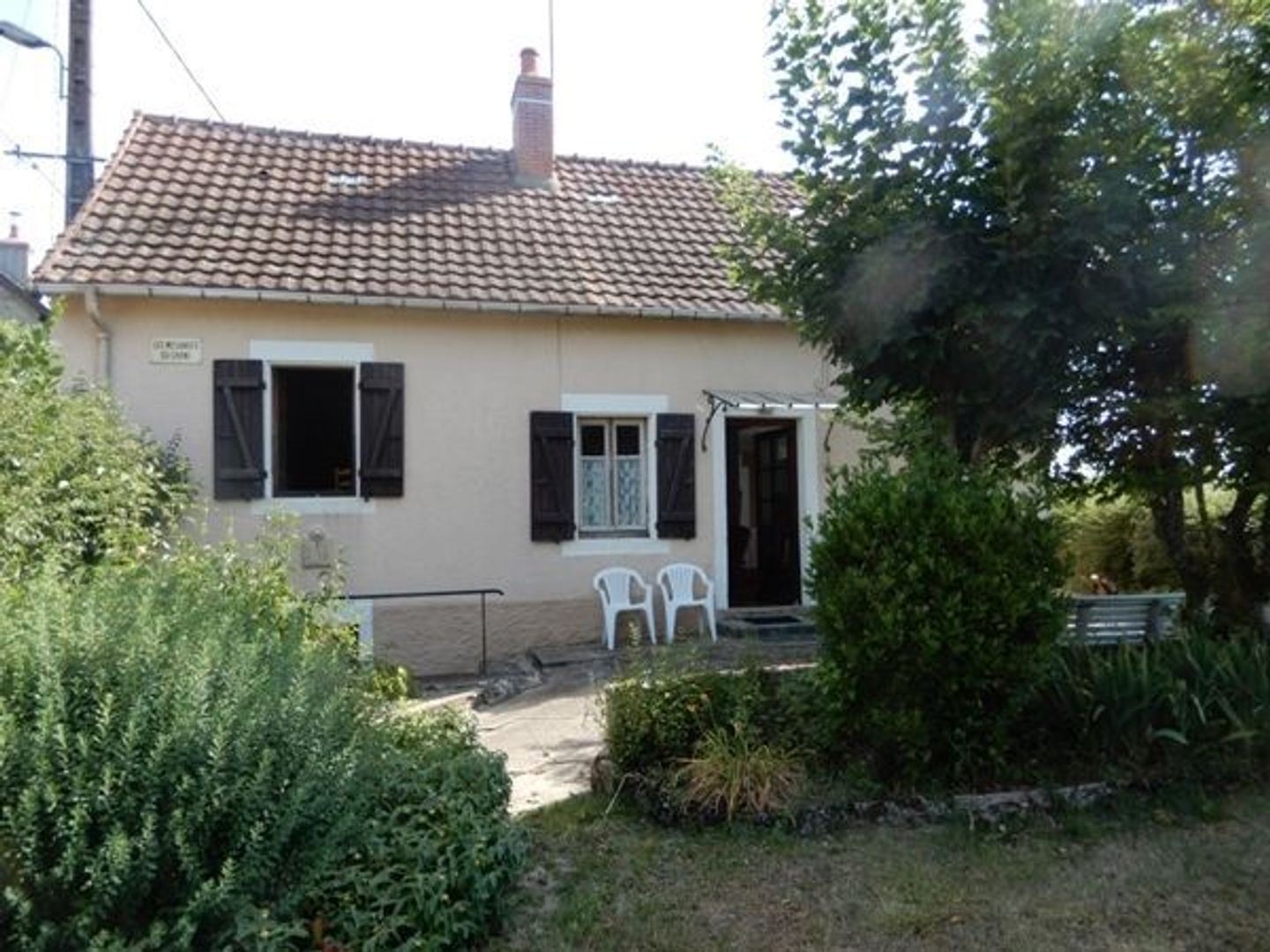 SI1374, Tamnay-en-Bazois foto-0 blur