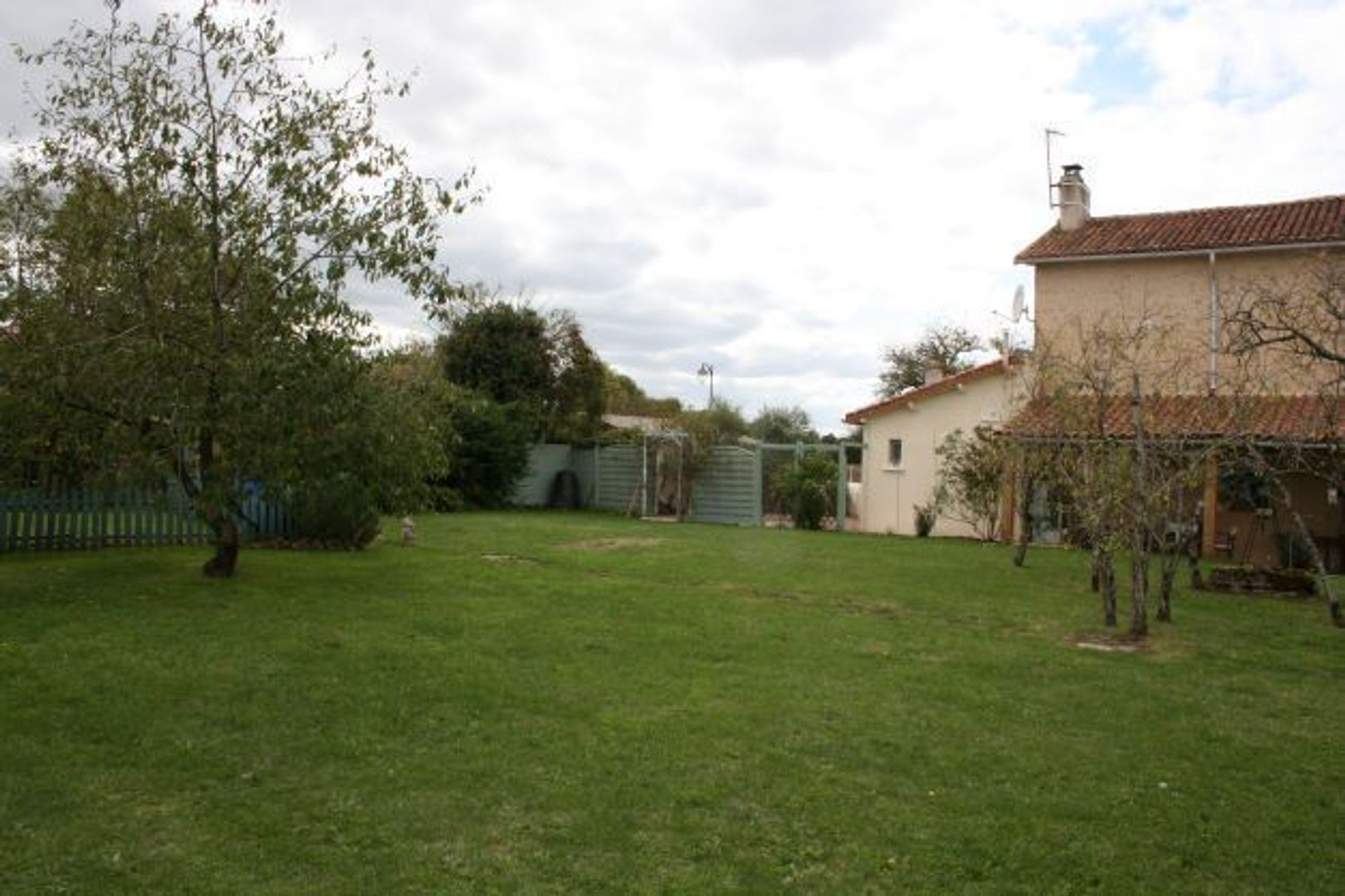SI1382, Parthenay foto-4 blur