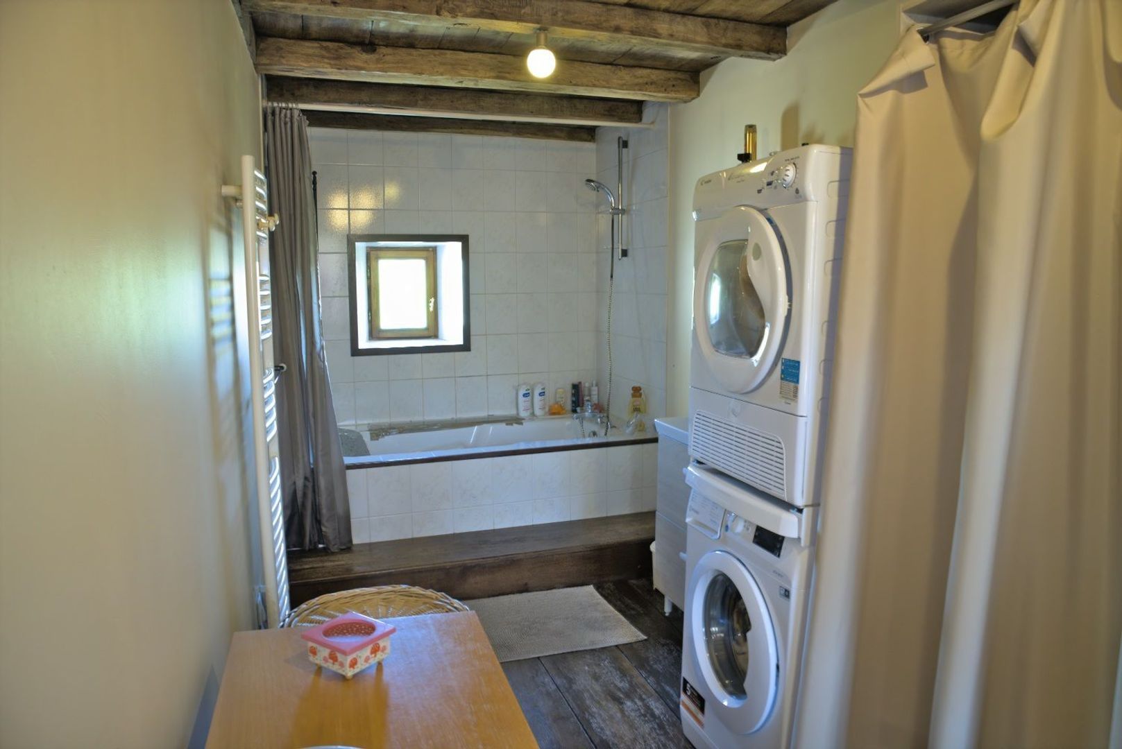 SI1411, Vidaillat foto-3 blur