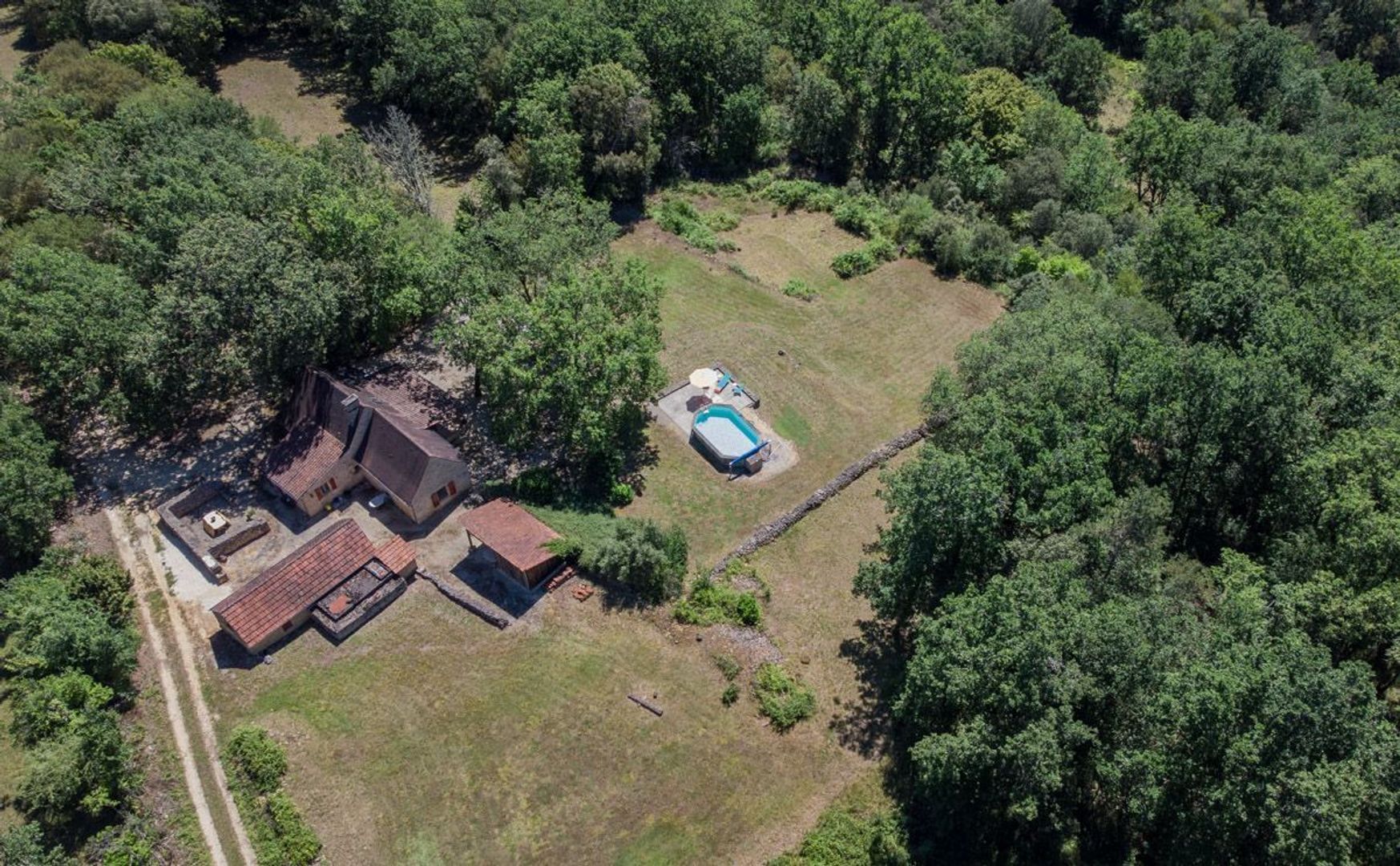 SI1426, Les Eyzies-de-Tayac-Sireuil foto-4 blur