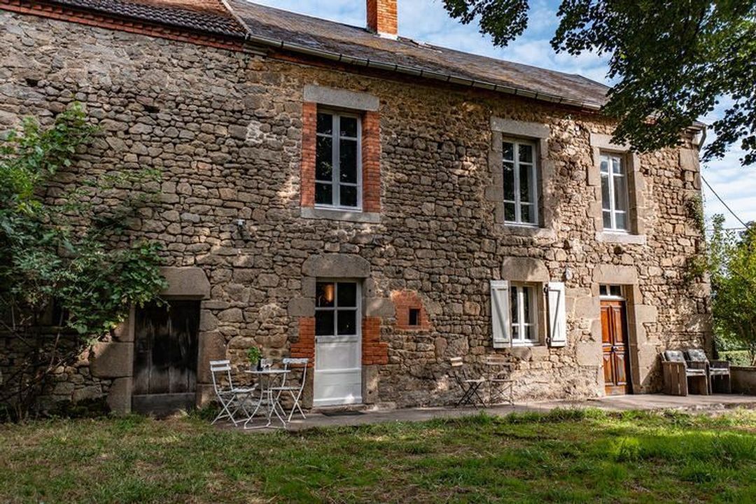 SI1541, Chénérailles