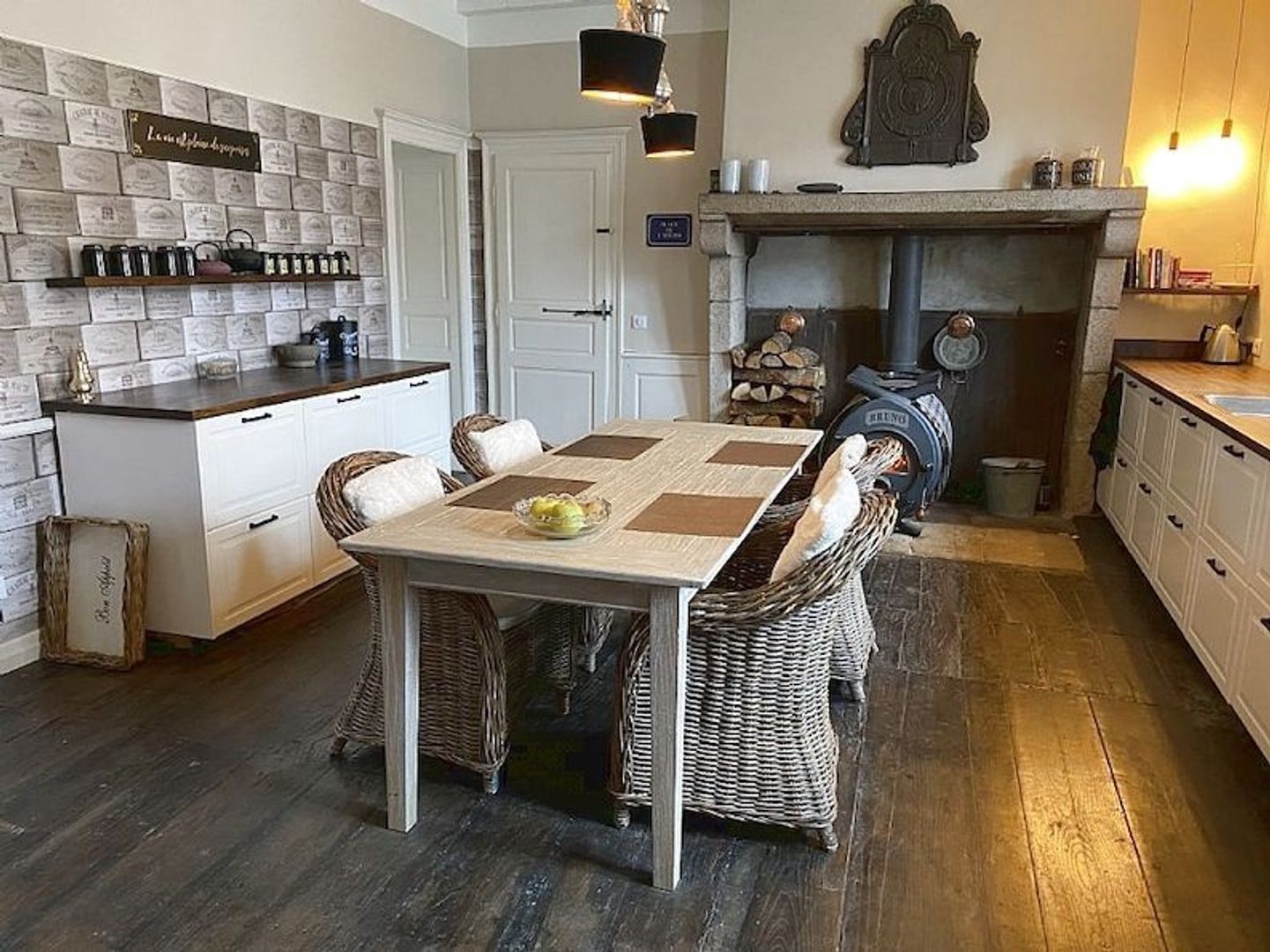 SI1555, Oradour-sur-Vayres foto-3 blur