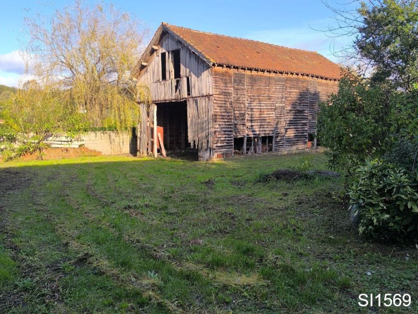 SI1569, Daglan foto-1 blur