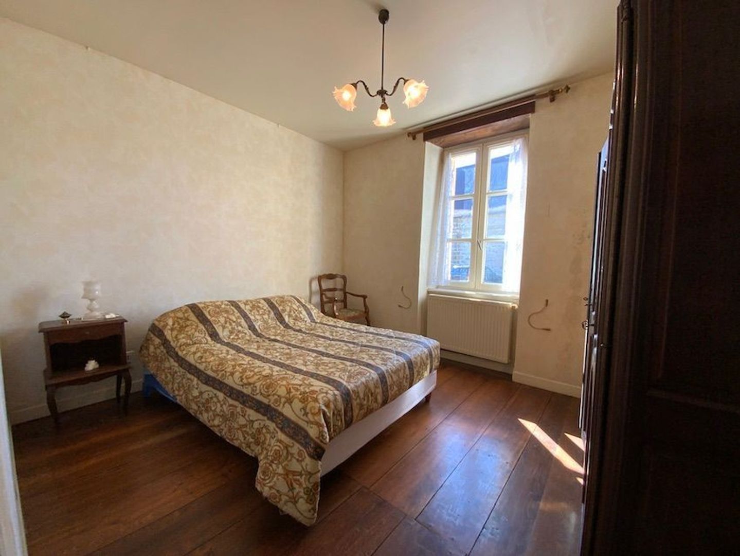 SI1492, Saint-Médard-d'Excideuil foto-1 blur