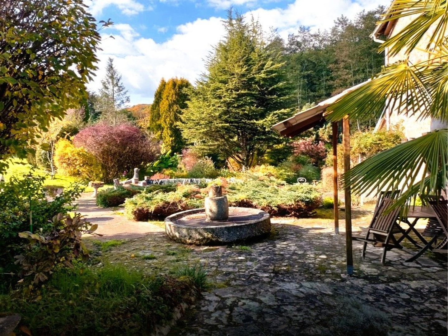 SI1567, La Lanterne-et-les-Armonts foto-1 blur