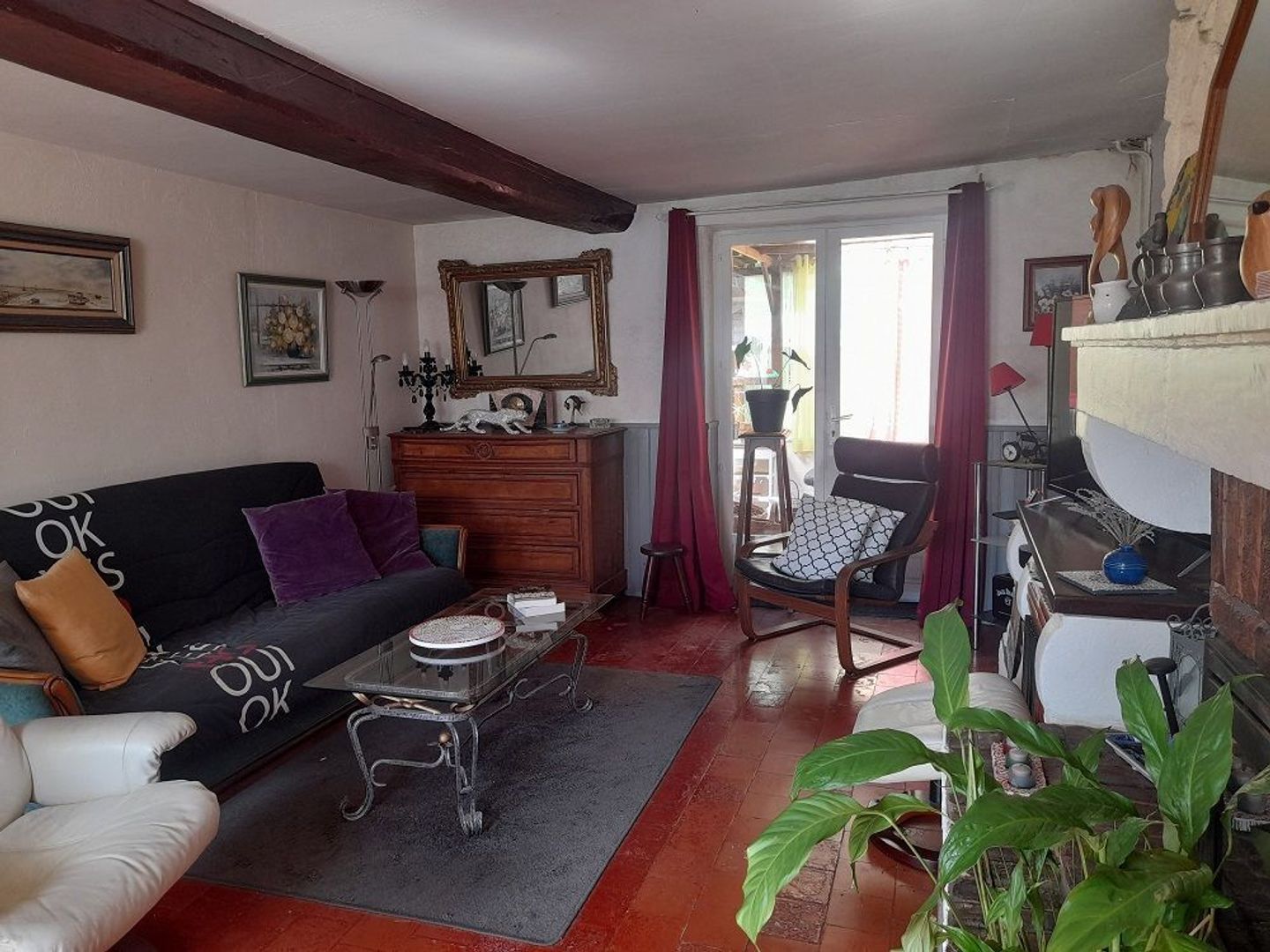 SI1572, Corbigny foto-1 blur