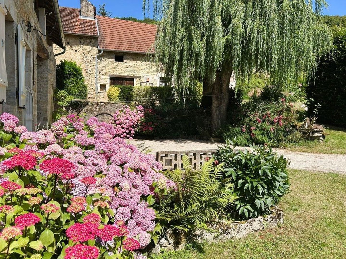 SI1592, La Roche-Morey foto-4 blur