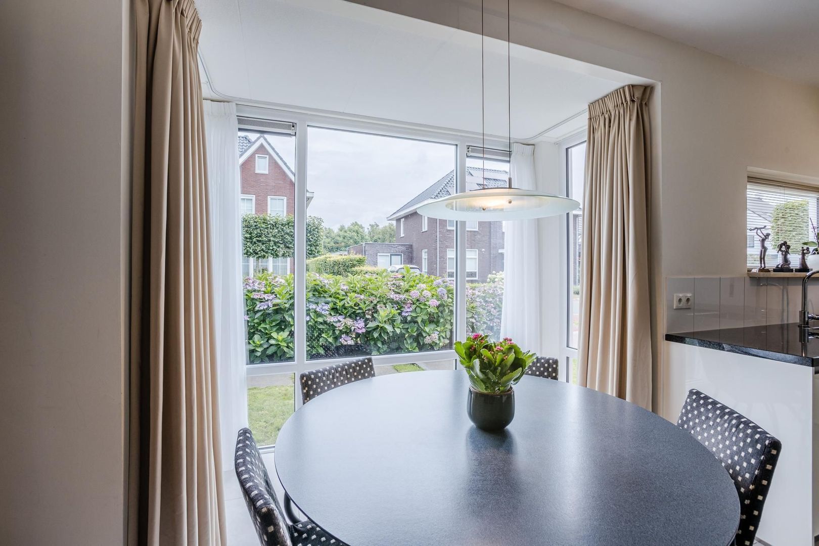 Schoener 20, Meppel foto-8 blur
